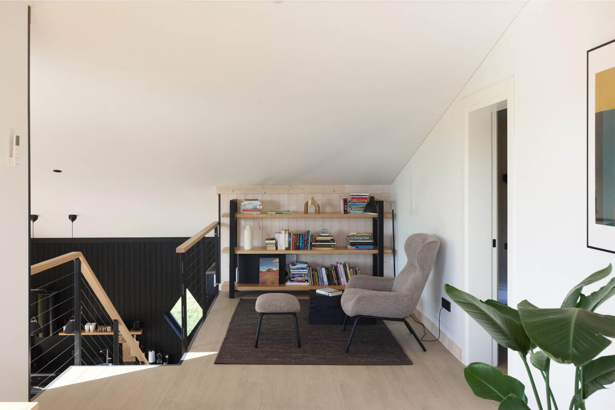 Juoda truoba biblioteka